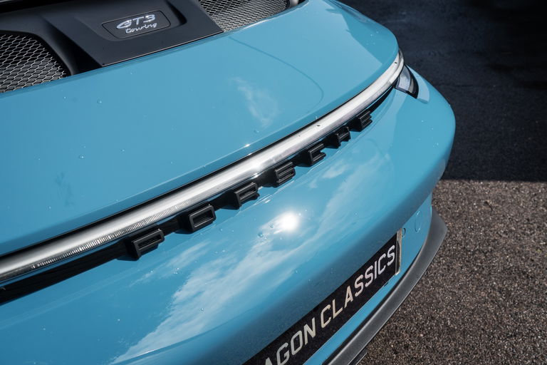 Porsche 992 GT3 Touring