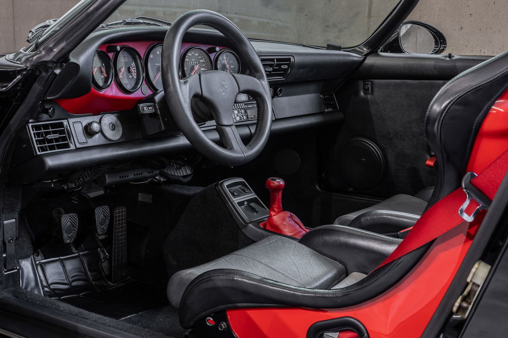 Porsche 964 Carrera 2 Speedster