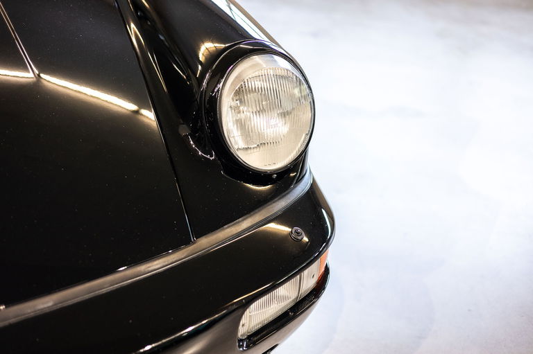 Porsche 964 Carrera 2 Speedster