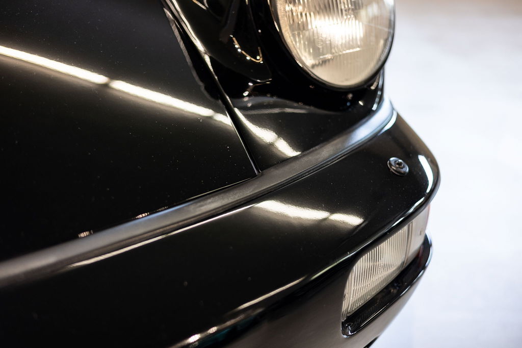 Porsche 964 Carrera 2 Speedster