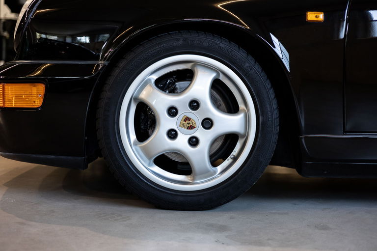 Porsche 964 Carrera 2 Speedster