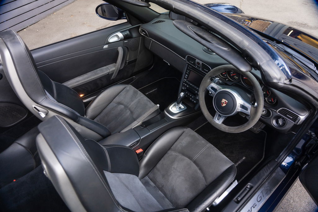 Porsche 997.2 Carrera GTS