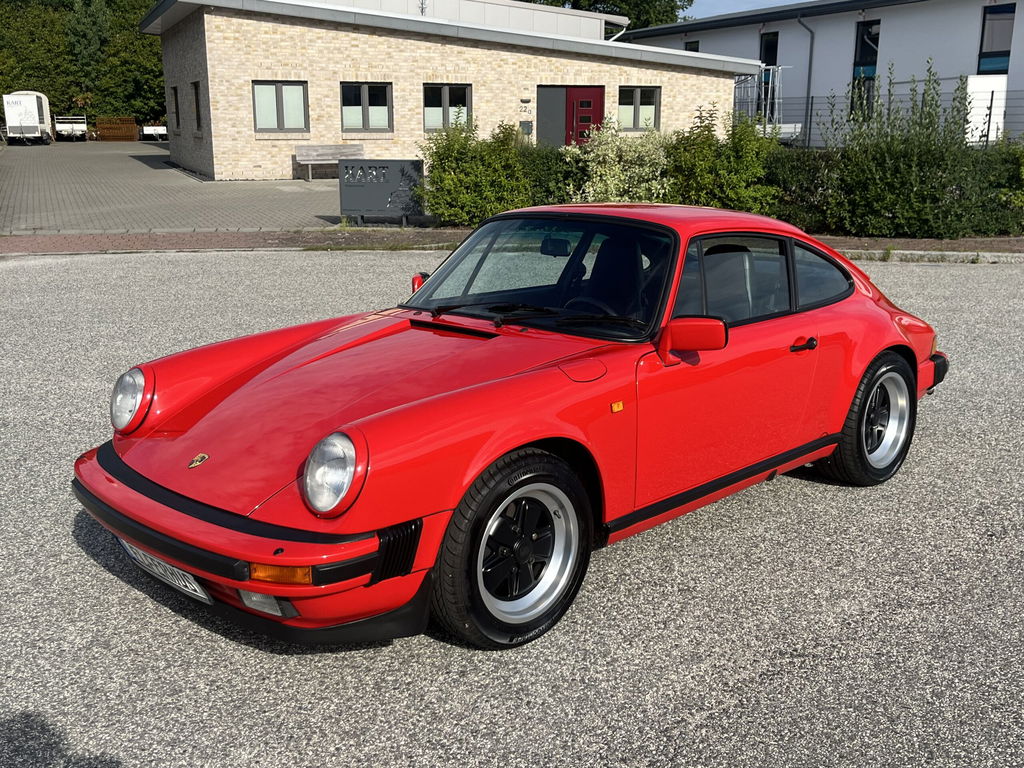 Porsche 911 Carrera 3.2