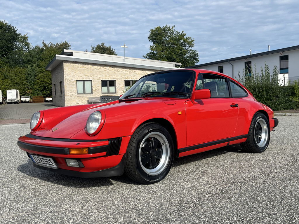 Porsche 911 Carrera 3.2