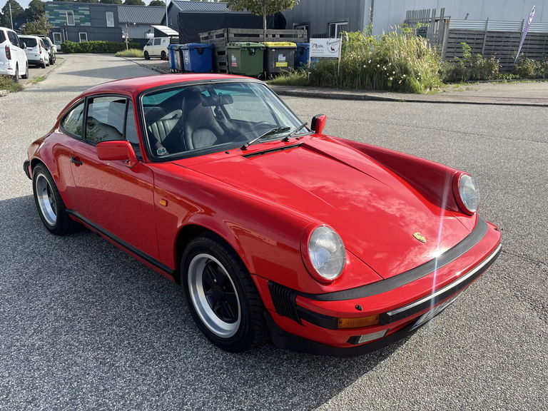 Porsche 911 Carrera 3.2