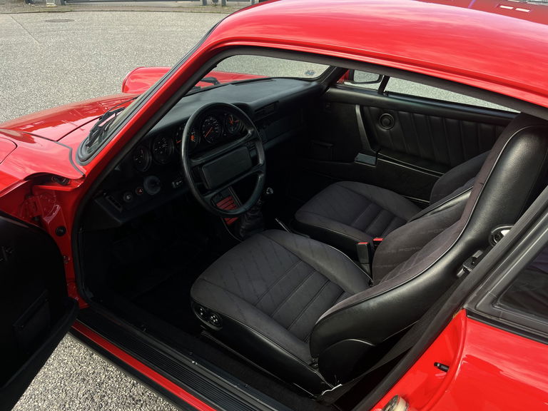 Porsche 911 Carrera 3.2