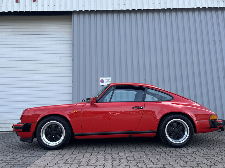Porsche 911 Carrera 3.2