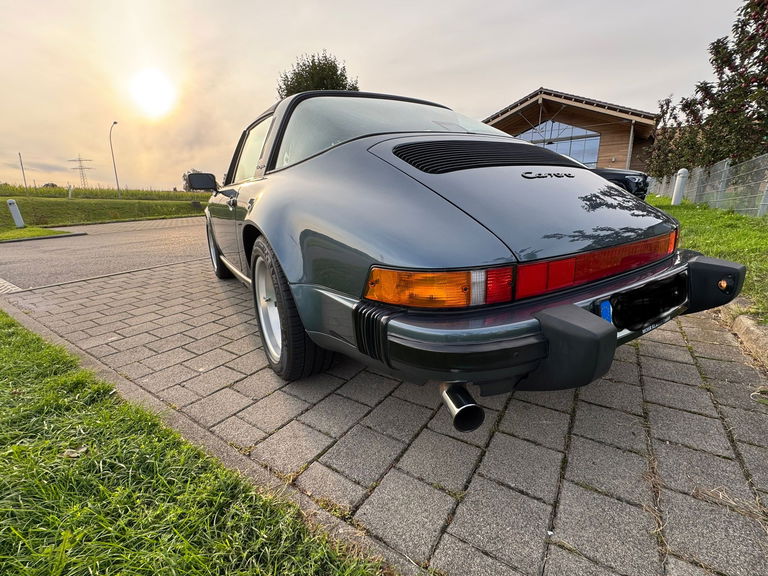 Porsche 911 Carrera 3.2