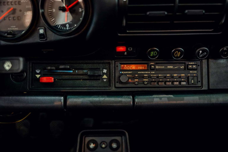 Porsche 911 Carrera 3.2