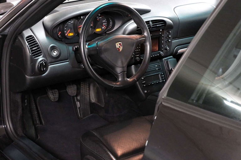 Porsche 996 Carrera 4S