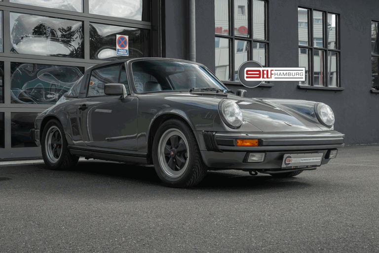 Porsche 911 Carrera 3.2 