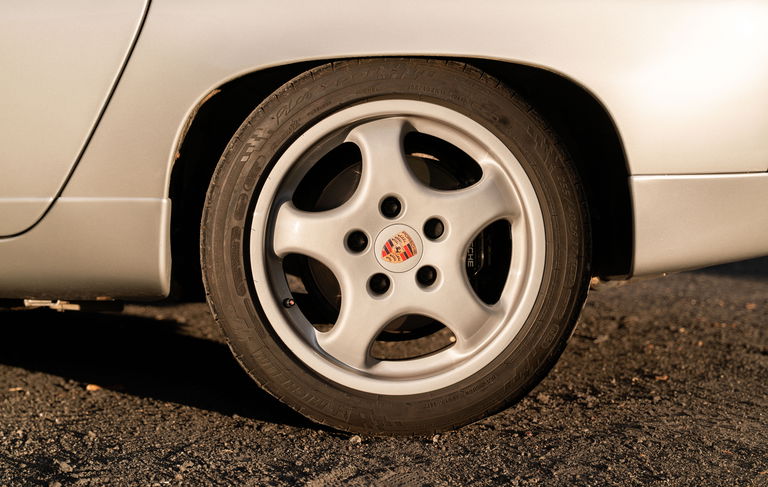 Porsche 928 GT
