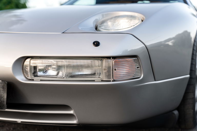 Porsche 928 GT