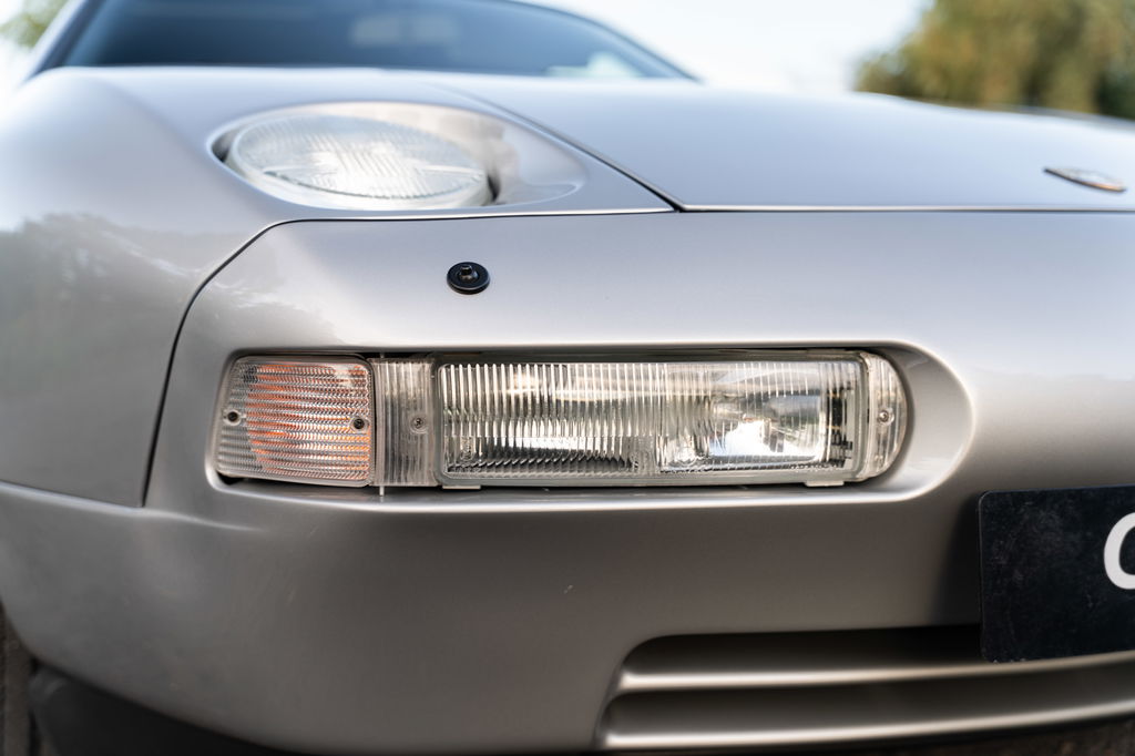 Porsche 928 GT