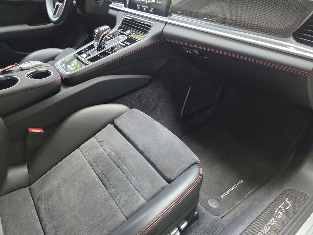 Porsche Panamera GTS