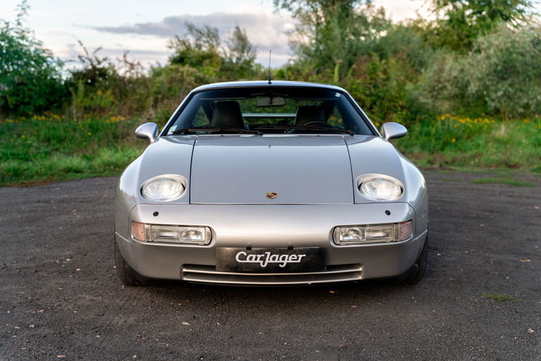 Porsche 928 GT