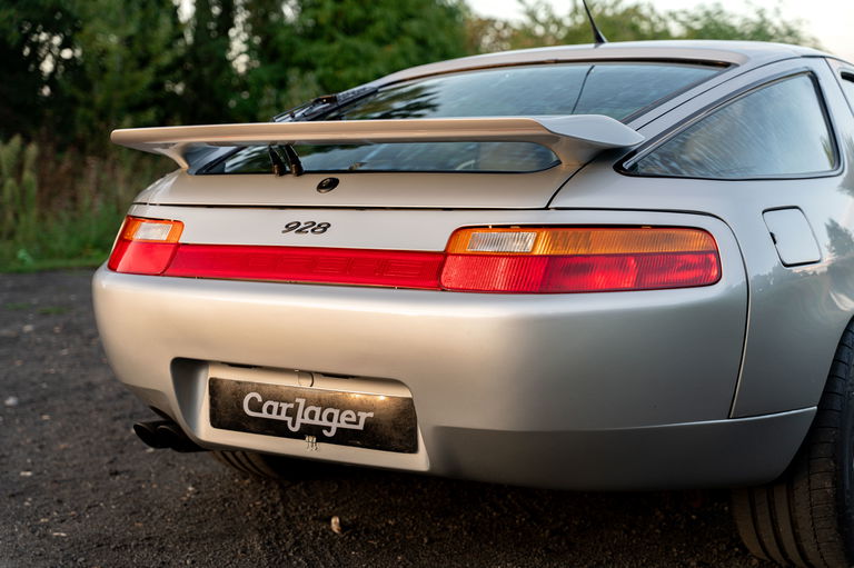 Porsche 928 GT