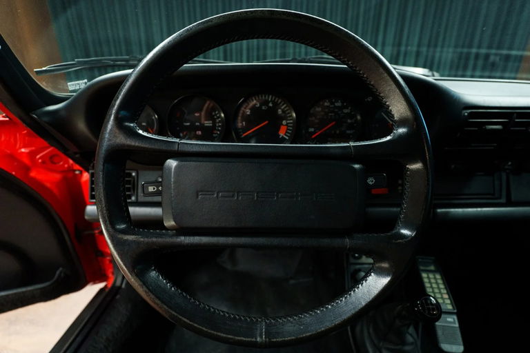 Porsche 911 Carrera 3.2