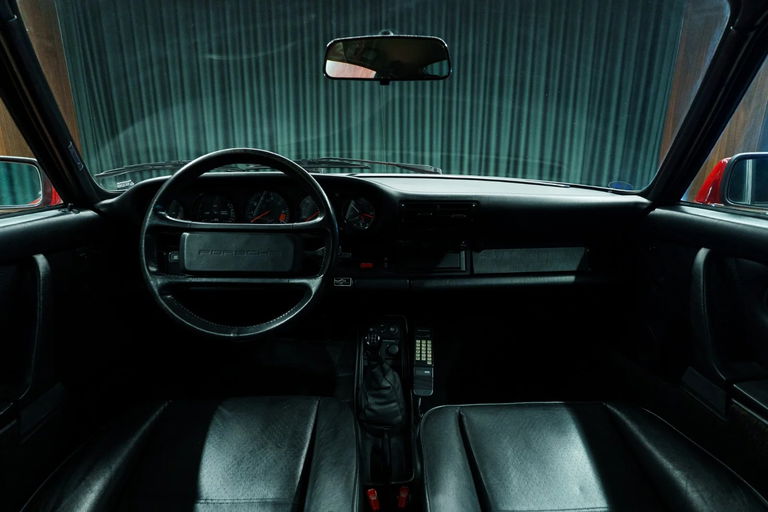 Porsche 911 Carrera 3.2