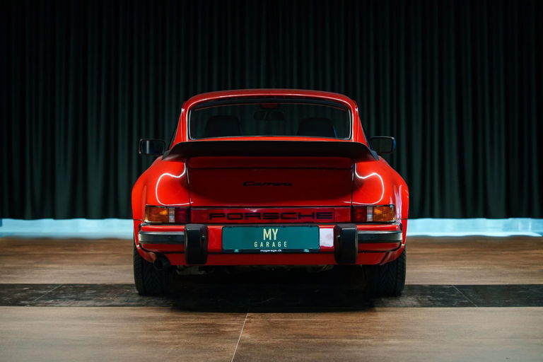 Porsche 911 Carrera 3.2