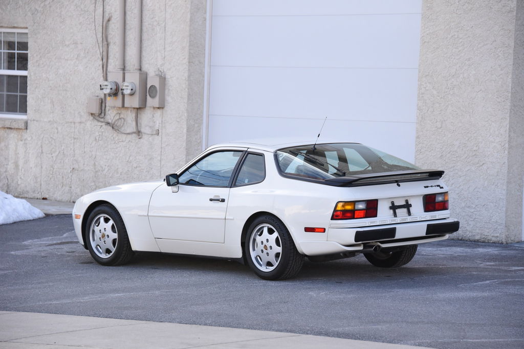 Porsche 944 S2 Coupé