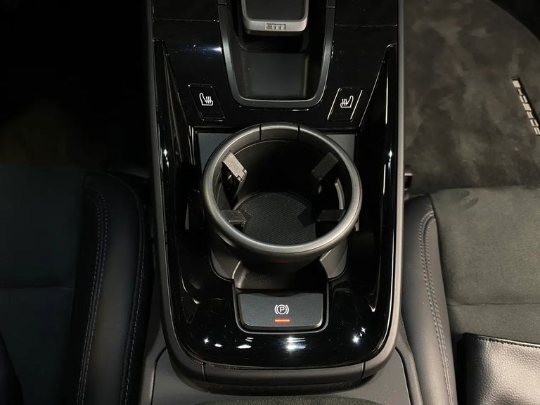 Porsche 992 Carrera 4 GTS