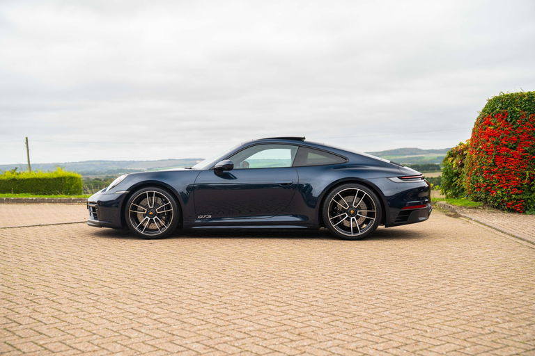 Porsche 992 Carrera GTS