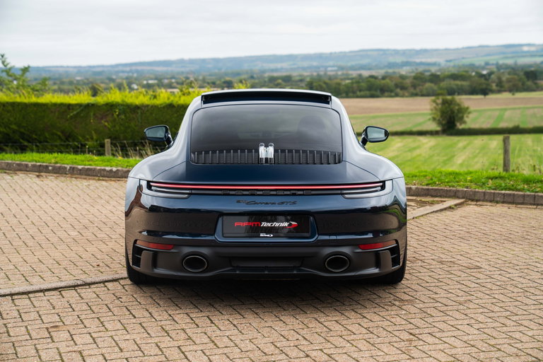 Porsche 992 Carrera GTS