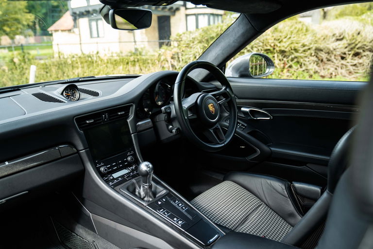 Porsche 991 GT3 Touring