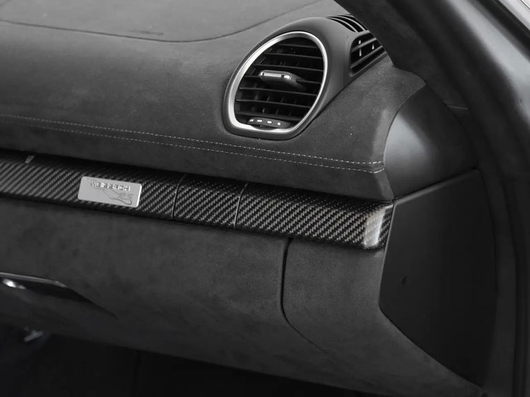 Porsche 718 Spyder RS