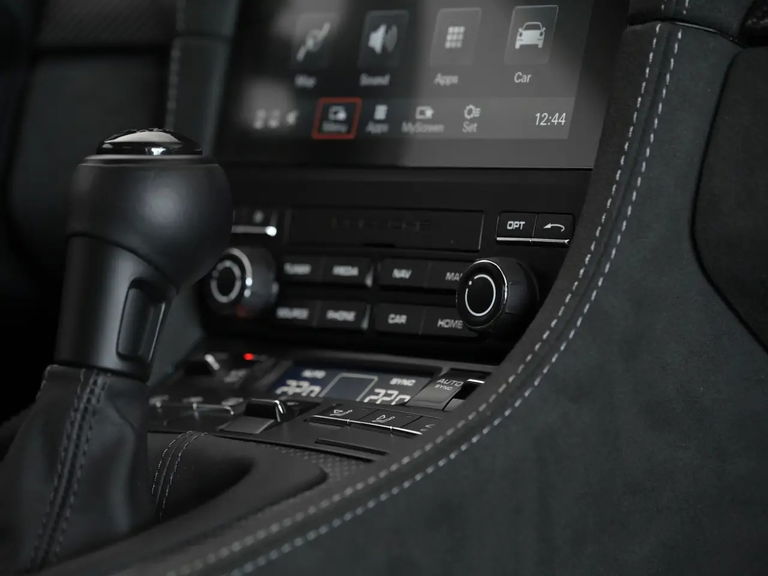 Porsche 718 Spyder RS