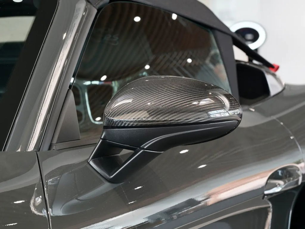 Porsche 718 Spyder RS