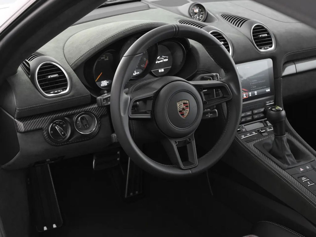 Porsche 718 Spyder RS