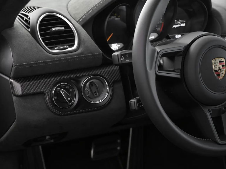 Porsche 718 Spyder RS