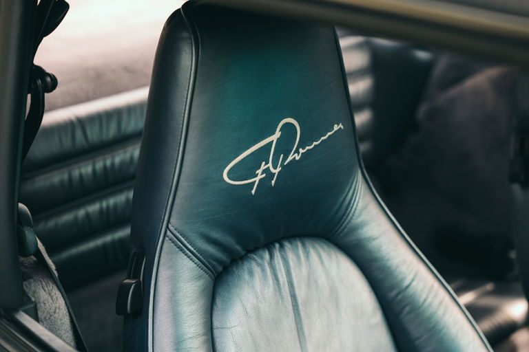 Porsche 911 Carrera 3.2 “25 Jahre 911”