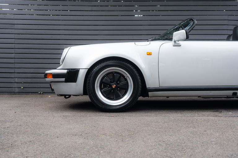 Porsche 911 Carrera 3.2 Speedster