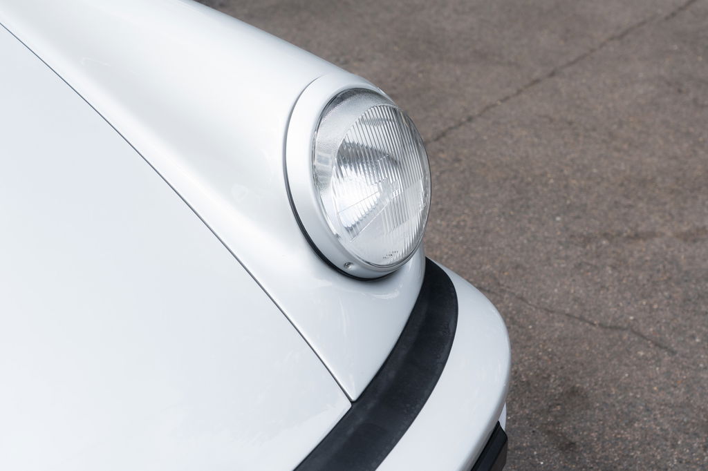 Porsche 911 Carrera 3.2 Speedster