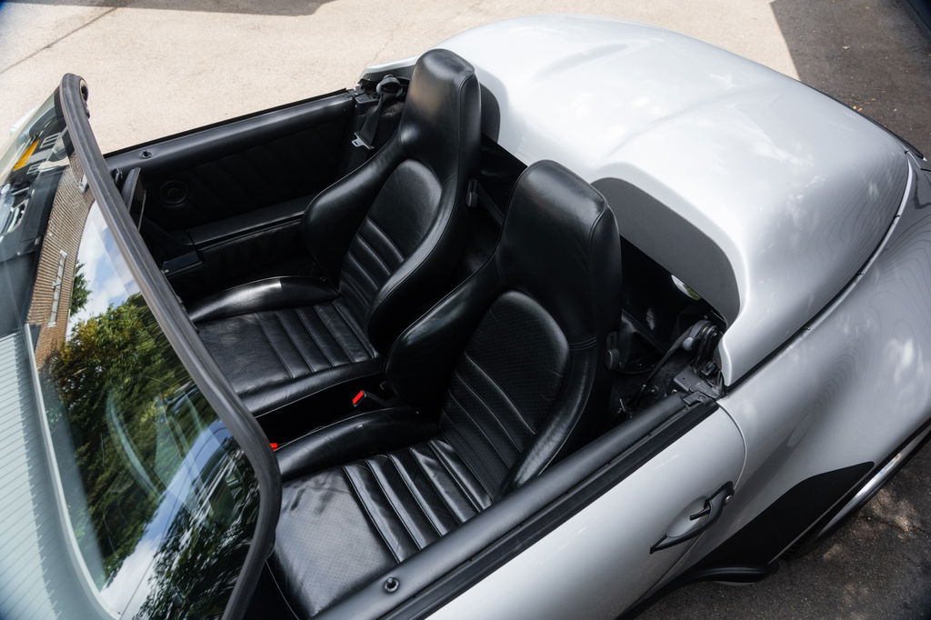 Porsche 911 Carrera 3.2 Speedster