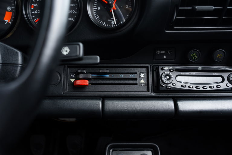 Porsche 911 Carrera 3.2 Speedster