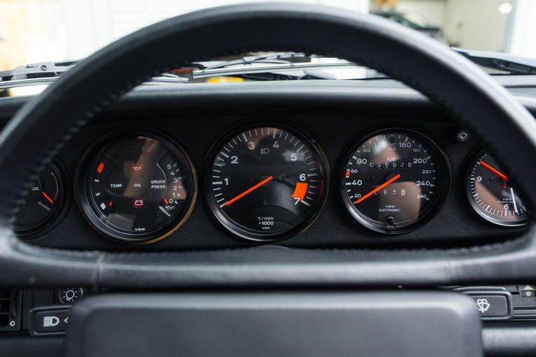 Porsche 911 Carrera 3.2 Speedster