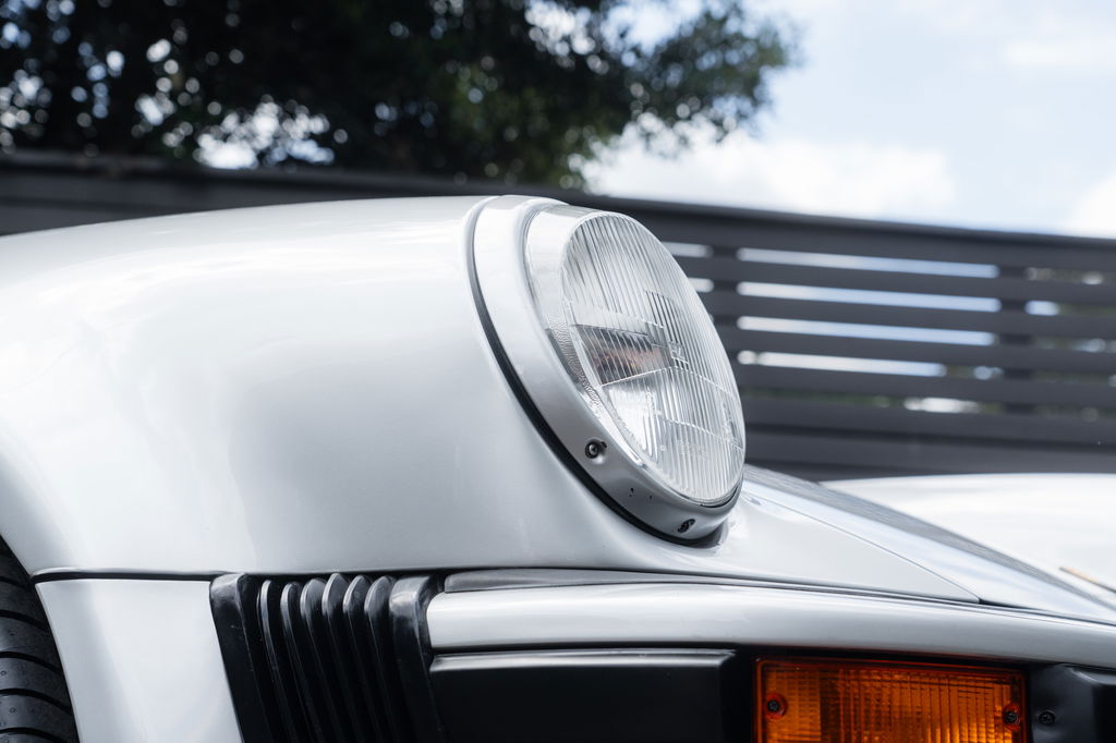 Porsche 911 Carrera 3.2 Speedster