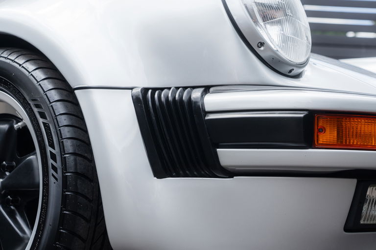 Porsche 911 Carrera 3.2 Speedster