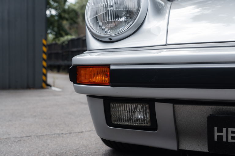 Porsche 911 Carrera 3.2 Speedster