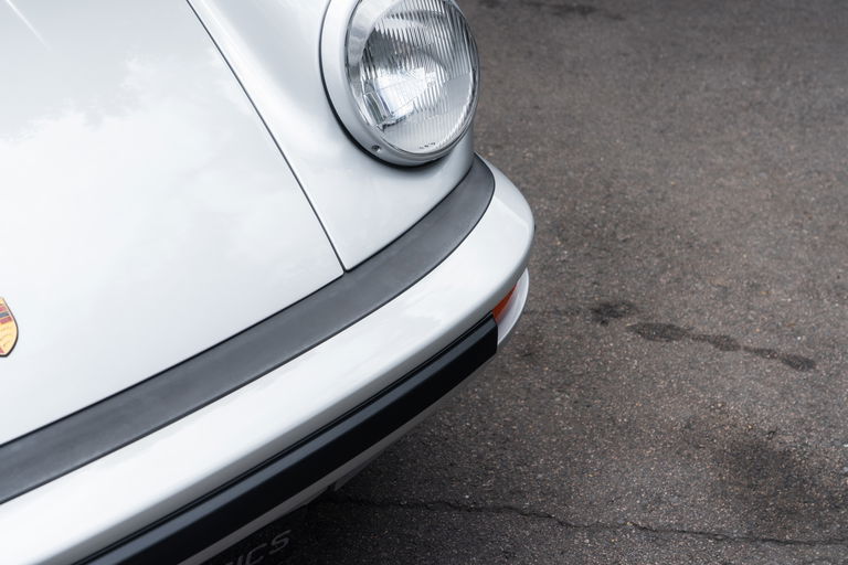 Porsche 911 Carrera 3.2 Speedster