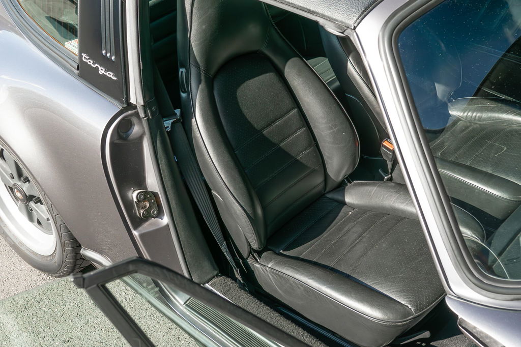 Porsche 911 Carrera 3.2 (US)