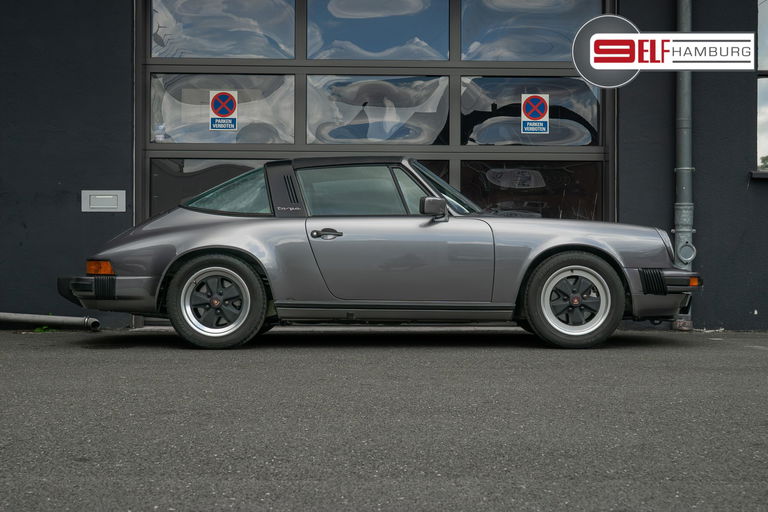 Porsche 911 Carrera 3.2 (US)