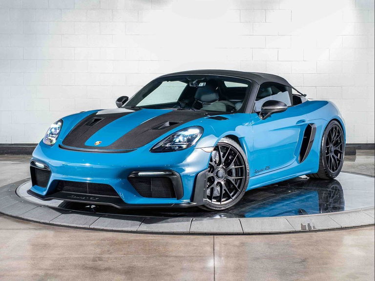 Porsche 718 Spyder RS