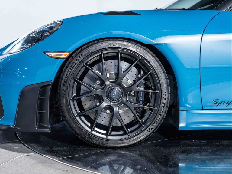 Porsche 718 Spyder RS