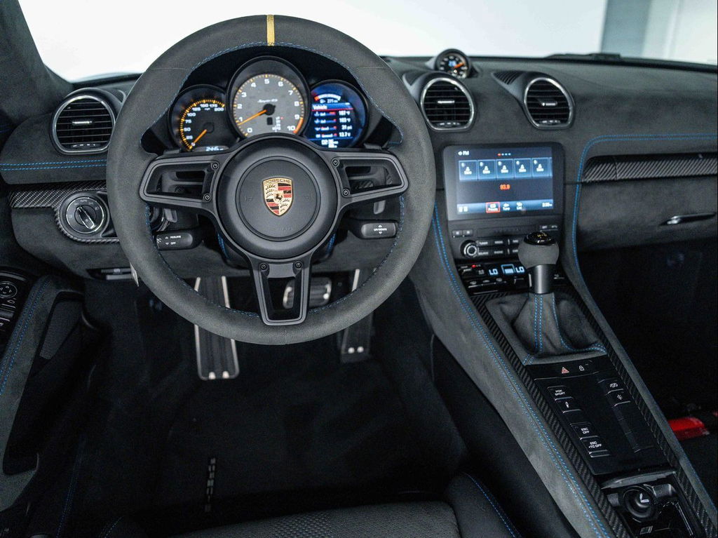 Porsche 718 Spyder RS