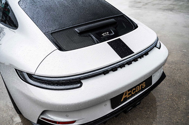 Porsche 992 GT3 Touring